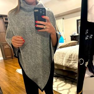 Guess Cape Sweater one size fits all